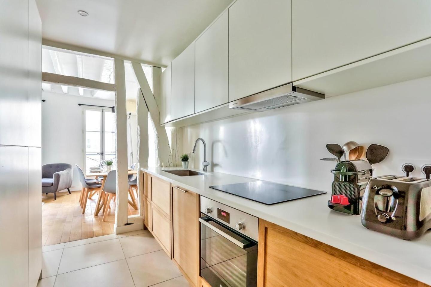 Superbe Appartement Bon Marche Saint Germain Free Netflix Париж Екстериор снимка
