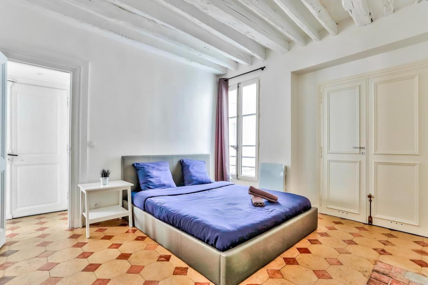 Superbe Appartement Bon Marche Saint Germain Free Netflix Париж Екстериор снимка